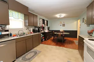 595 Owens Dr, Spartanburg, SC 29303 - Photo 6