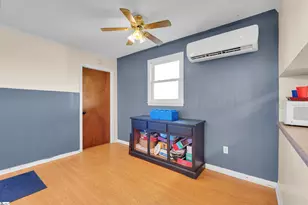 310 Rhodes Rd, Woodruff, SC 29388 - Photo 10