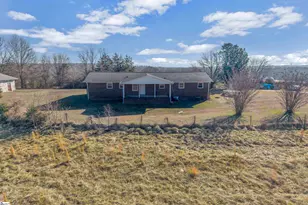 310 Rhodes Rd, Woodruff, SC 29388 - Photo 2