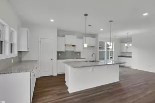 176 Hunter Ridge Dr, Boiling Springs, SC 29316 - Photo 8