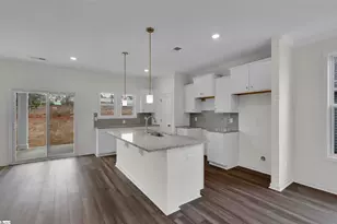 176 Hunter Ridge Dr, Boiling Springs, SC 29316 - Photo 6