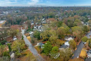 17 Brookview Cir, Greenville, SC 29605 - Photo 40