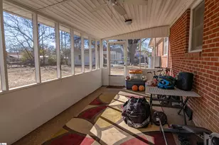 414 Mapleton Dr, Greenville, SC 29607 - Photo 18