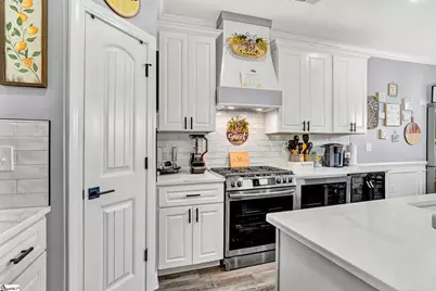 213 Burdette Road, Simpsonville, SC 29681 - Photo 14