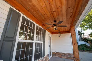 734 Terrace Creek Dr, Duncan, SC 29334 - Photo 2