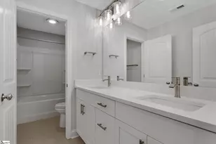 21 Hasbrook Ln, Greenville, SC 29607 - Photo 10