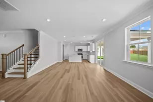 1333 Capefox Dr, Spartanburg, SC 29303 - Photo 8