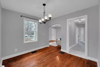 137 S Cleveland Park Drive, Spartanburg, SC 29303 - Photo 6