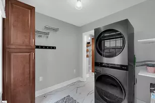 137 S Cleveland Park Dr, Spartanburg, SC 29303 - Photo 14