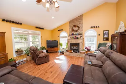 370 Sunset Road, Landrum, SC 29356 - Photo 4