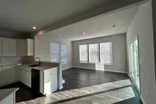 18 Stumphouse St, Greenville, SC 29607 - Photo 8