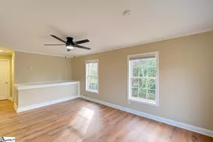 105 Francis Ave, Greenville, SC 29611 - Photo 8