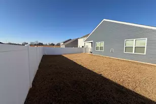 918 Pineland Dr, Woodruff, SC 29388 - Photo 18