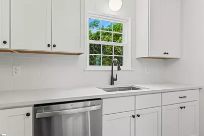 15 Haley Court, Greenville, SC 29607 - Photo 8