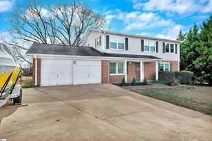 104 Forest Park Dr, Easley, SC 29642 - Photo 2