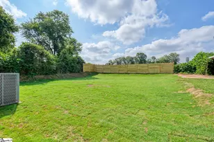 29 Pendleton Rd, Greenville, SC 29611 - Photo 4