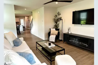 714 Cresslyn Court, Greenville, SC 29617 - Photo 2