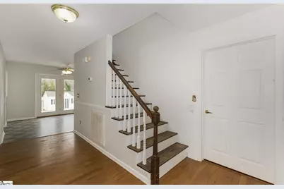 401 Claremont Circle, Spartanburg, SC 29301 - Photo 4