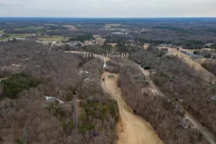 111 N Hogan Dr, Westminster, SC 29693 - Photo 38