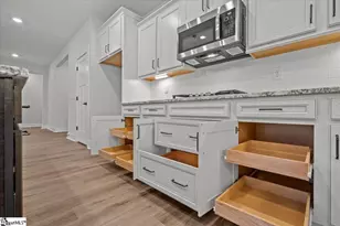 253 Summerall Ln, Seneca, SC 29678 - Photo 8