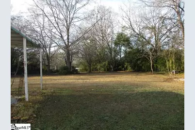 104 Douglas Street, Laurens, SC 29360 - Photo 10