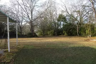 104 Douglas St, Laurens, SC 29360 - Photo 10