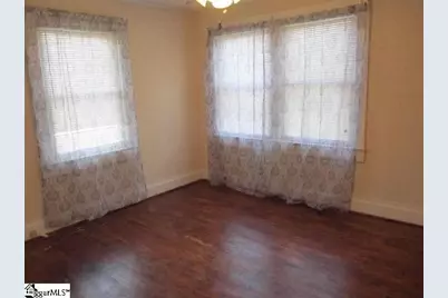 104 Douglas Street, Laurens, SC 29360 - Photo 8