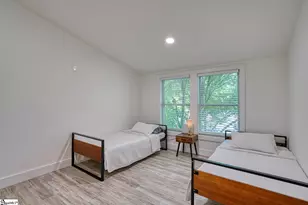 297 Werts St, Greenville, SC 29605 - Photo 32