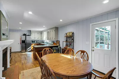 200 Lowndes Avenue, Greenville, SC 29607 - Photo 14