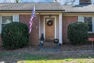 200 Lowndes Ave, Greenville, SC 29607 - Photo 2