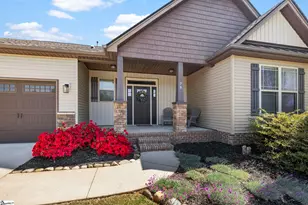 79 Rising Meadow Ln, Taylors, SC 29687 - Photo 2