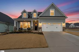 100 Currituck Dr, Greer, SC 29651 - Photo 2