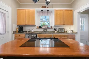 221 N Mountain St, Union, SC 29379 - Photo 12