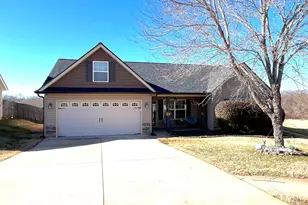 523 Tilgate Ct, Boiling Springs, SC 29316 - Photo 2