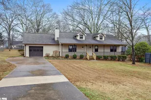 1406 Pioneer Dr, Anderson, SC 29621 - Photo 2