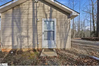 831 Neighborhood Road, Wellford, SC 29385 - Photo 4