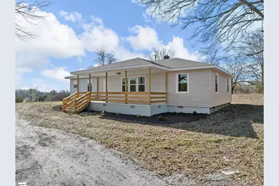 737 Lowrys Road, Gaffney, SC 29340 - Photo 4