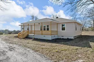 737 Lowrys Rd, Gaffney, SC 29340 - Photo 4