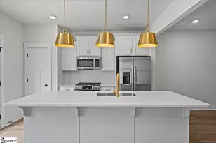 521 W Norvell Ct, Spartanburg, SC 29307 - Photo 4