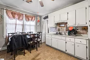 136 Rice St, Belton, SC 29627 - Photo 8