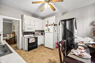 136 Rice St, Belton, SC 29627 - Photo 6