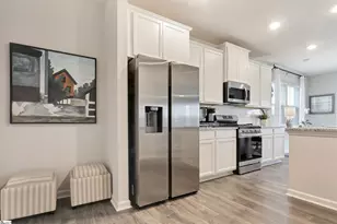 1825 Berkshire Ln, Spartanburg, SC 29303 - Photo 8