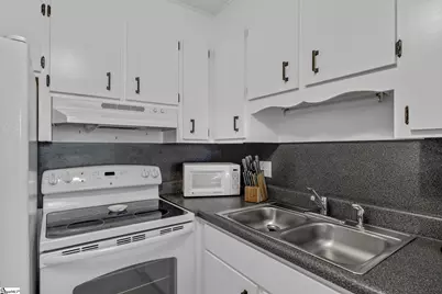 20D Hartwell Villas Street, Anderson, SC 29626 - Photo 8