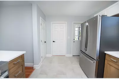 147 Pleasant Ridge Avenue, Greenville, SC 29605 - Photo 16