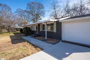 105 Mauldin Cir, Mauldin, SC 29662 - Photo 2