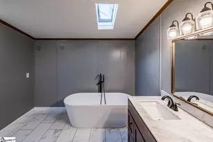 514 Dewaynes Dr, Wellford, SC 29385 - Photo 18