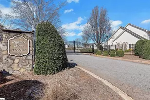 48 Ridgestone Cir, Mauldin, SC 29662 - Photo 2