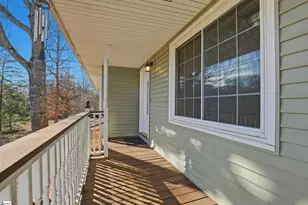 513 E Turner St, Landrum, SC 29356 - Photo 2