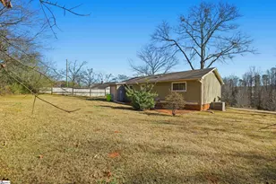 513 E Turner St, Landrum, SC 29356 - Photo 22