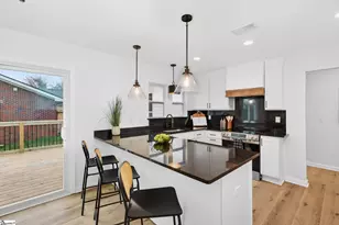 101 Ledbetter St, Greenville, SC 29611 - Photo 8